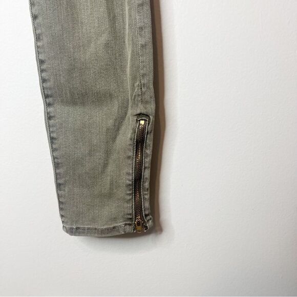 Mother The Looker Zip Ankle Jeans in Sherwood Forest - Picture 5 of 9